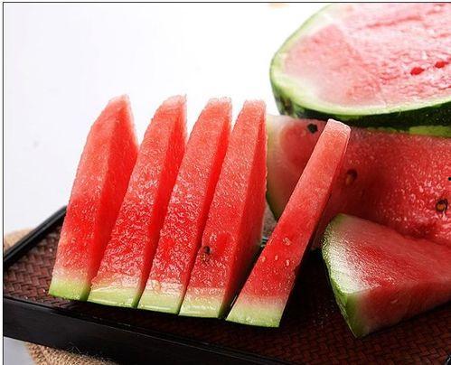 云南女吃瓜,揭秘网络热点的背后故事