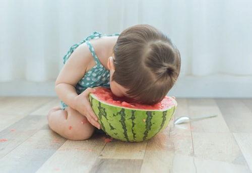 吃瓜养娃娃,趣味育儿新风尚